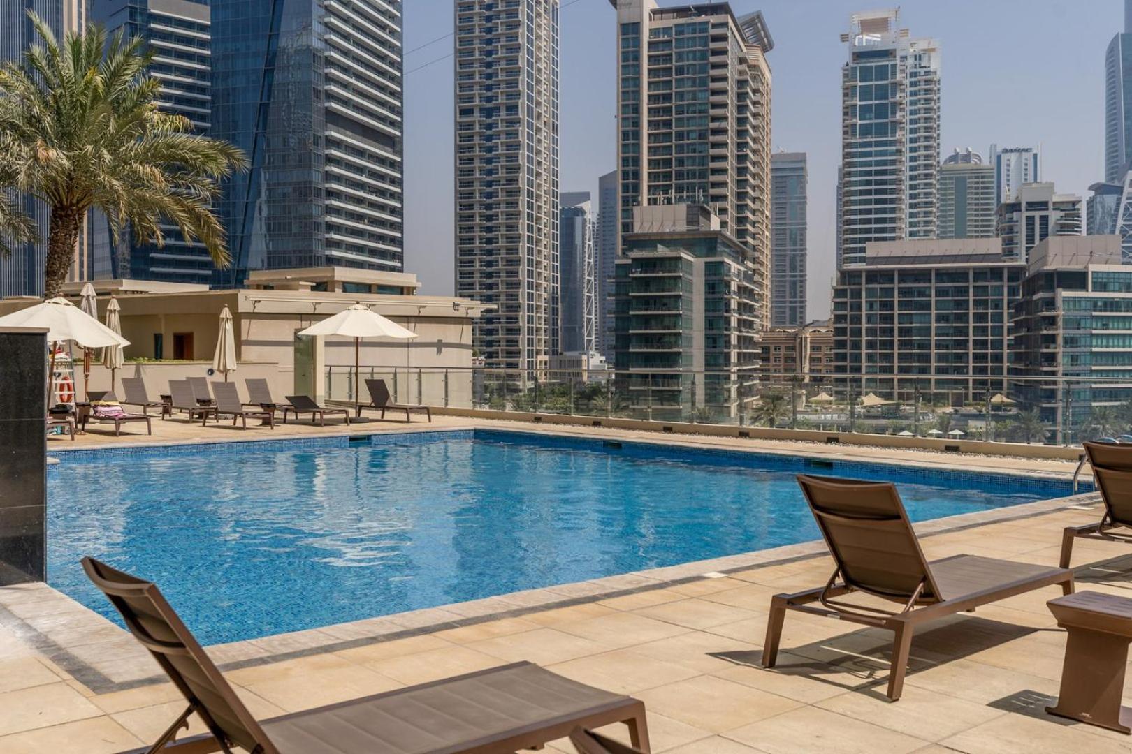 Apartment Postcard Marina Views- Spacious & Luxurious 1br - 3mn Walk To Tram, Jbr & (adults Only) Dubai