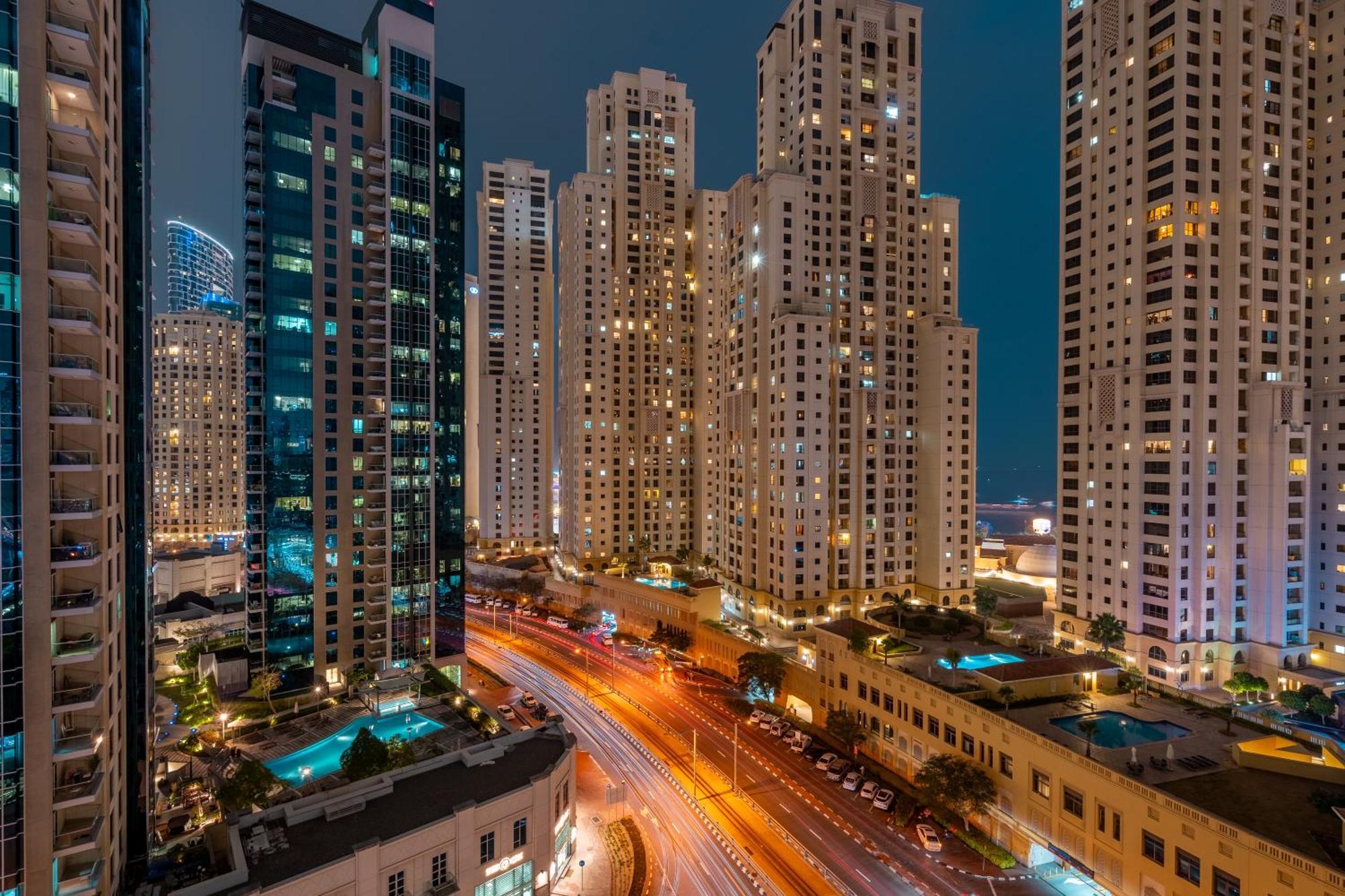 Postcard Marina Views- Spacious & Luxurious 1br - 3mn Walk To Tram, Jbr & (adults Only) Apartment